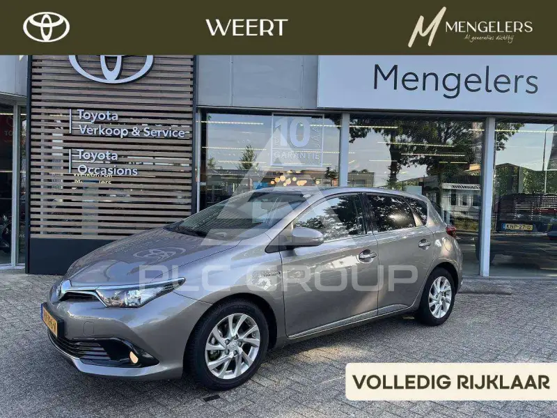 2016 Toyota AURIS