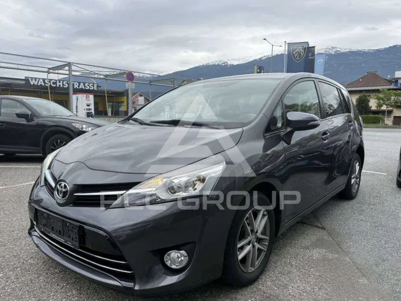 2016 Toyota VERSO