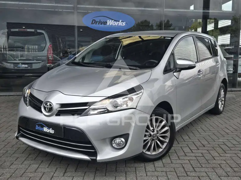 2016 Toyota VERSO