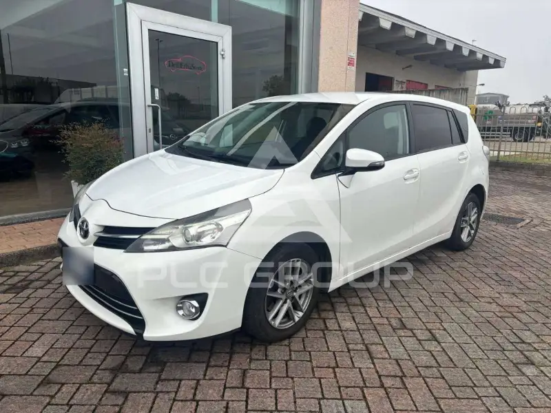 2016 Toyota VERSO