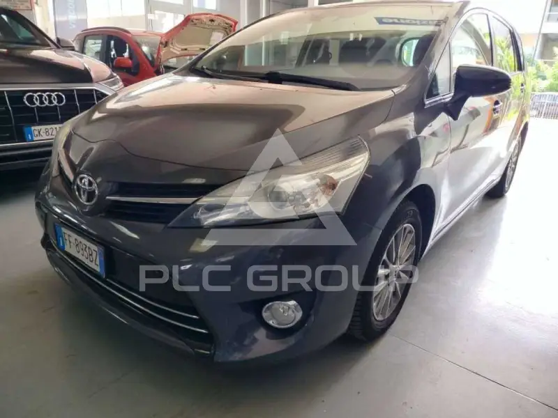 2016 Toyota VERSO