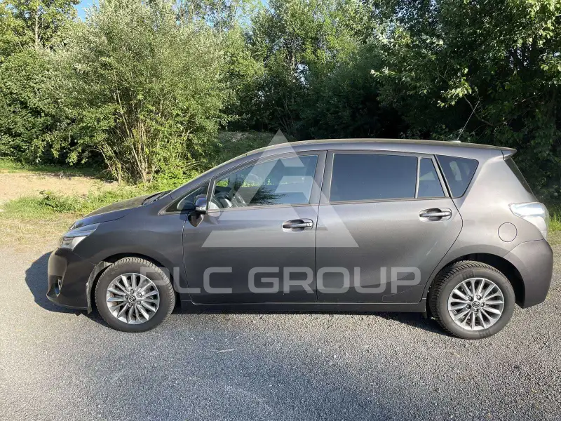 2016 Toyota VERSO