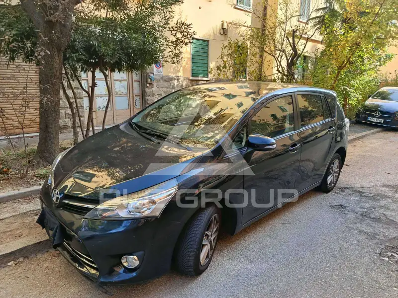 2016 Toyota VERSO