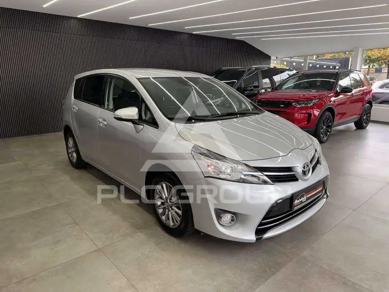 2016 Toyota VERSO