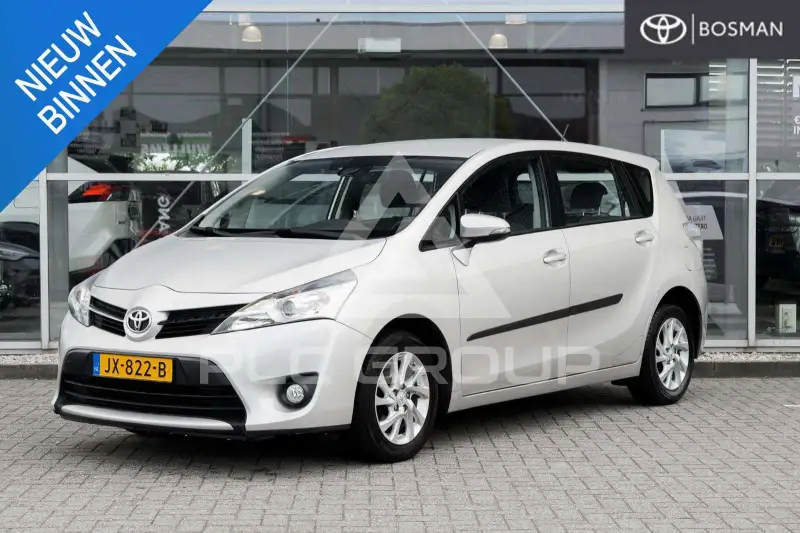 2016 Toyota VERSO