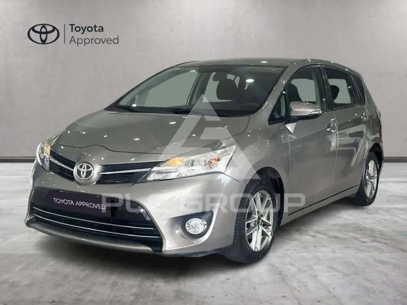 2016 Toyota VERSO