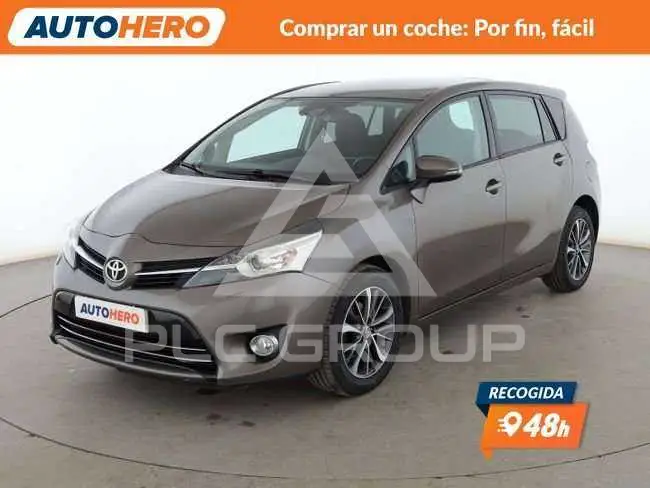 2016 Toyota VERSO