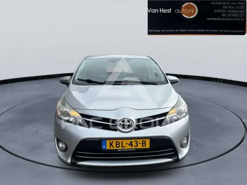 2016 Toyota VERSO