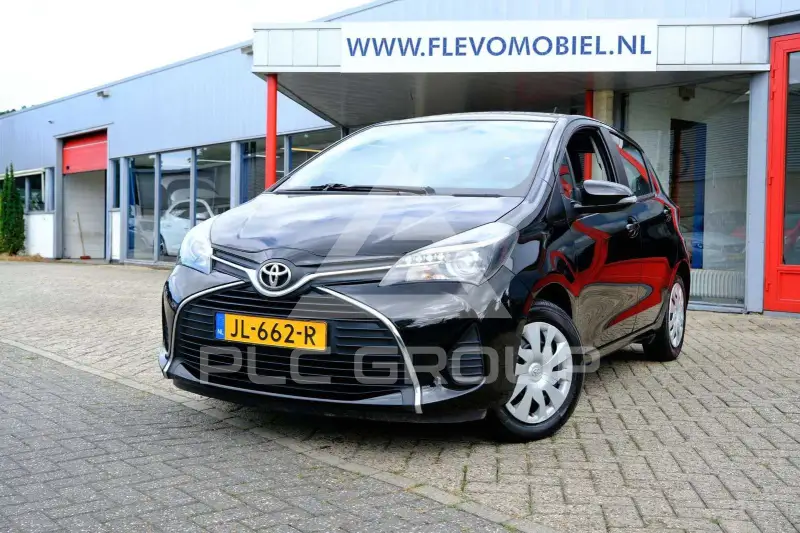 2016 Toyota YARIS