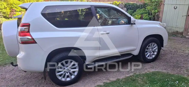 2016 Toyota LAND CRUISER