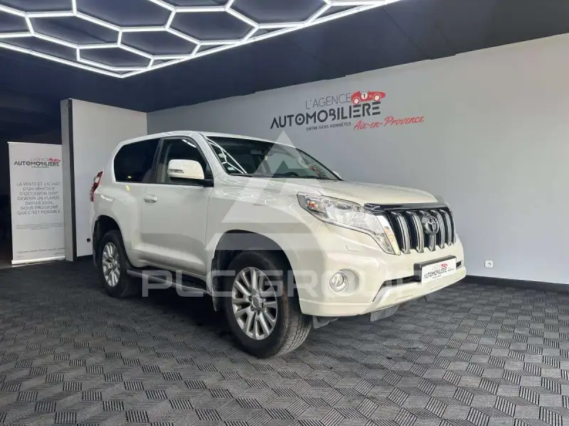 2016 Toyota LAND CRUISER