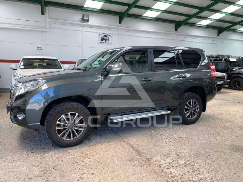 2016 Toyota LAND CRUISER