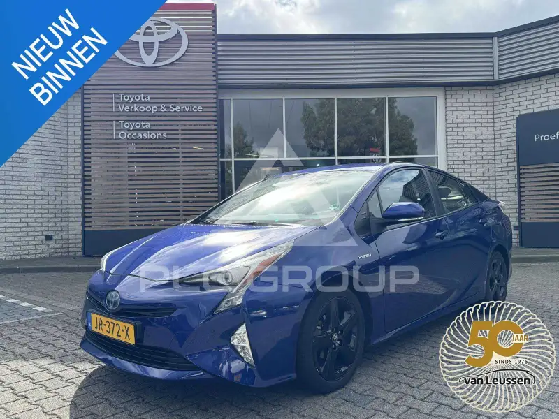 2016 Toyota PRIUS
