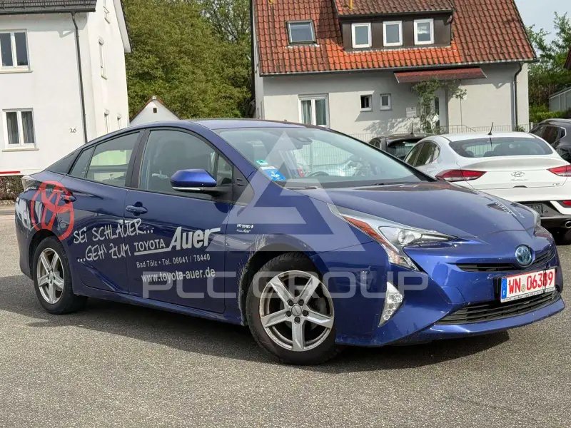 2016 Toyota PRIUS