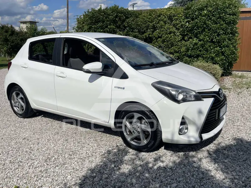 2016 Toyota YARIS