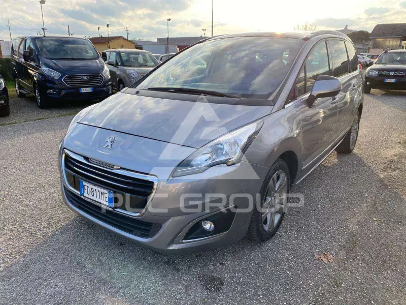 2016 Peugeot 5008