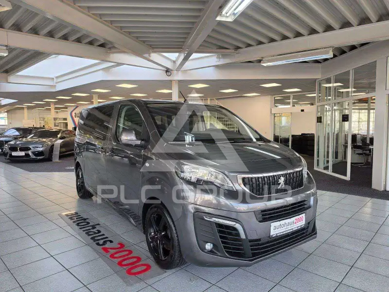 2016 Peugeot Traveller