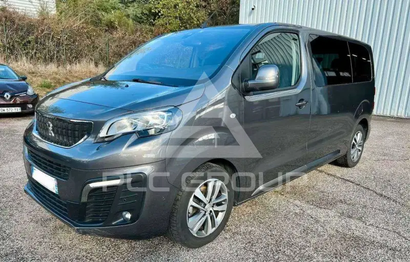 2016 Peugeot Traveller