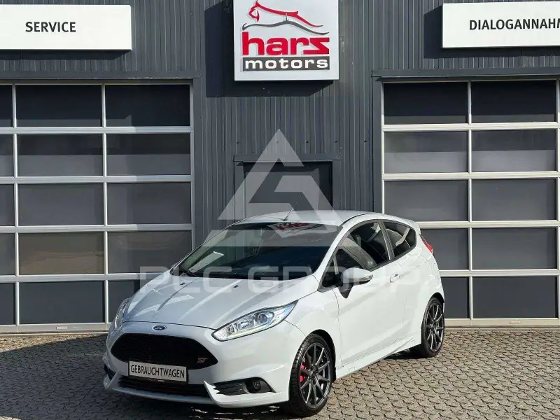 2016 Ford FIESTA