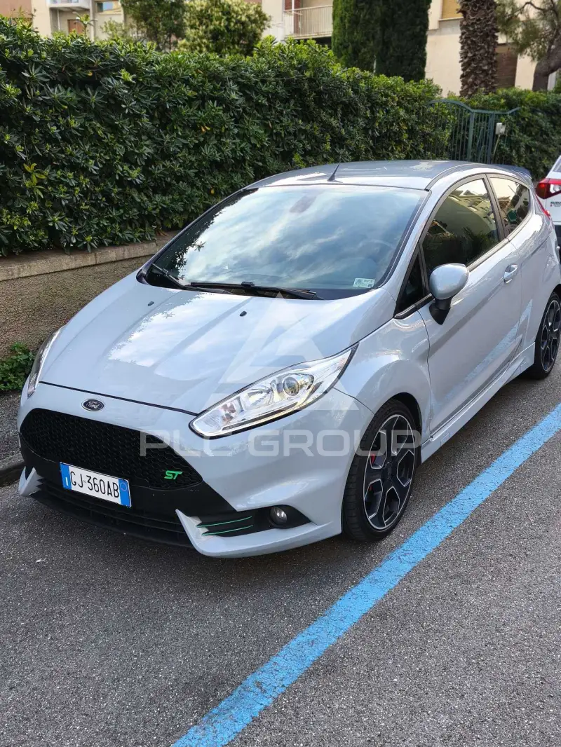 2016 Ford FIESTA