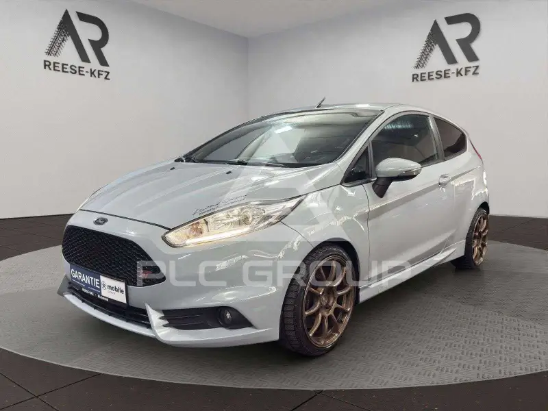 2016 Ford FIESTA
