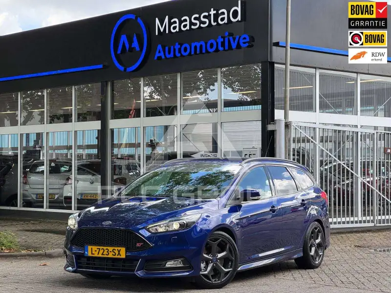 2016 Ford FOCUS