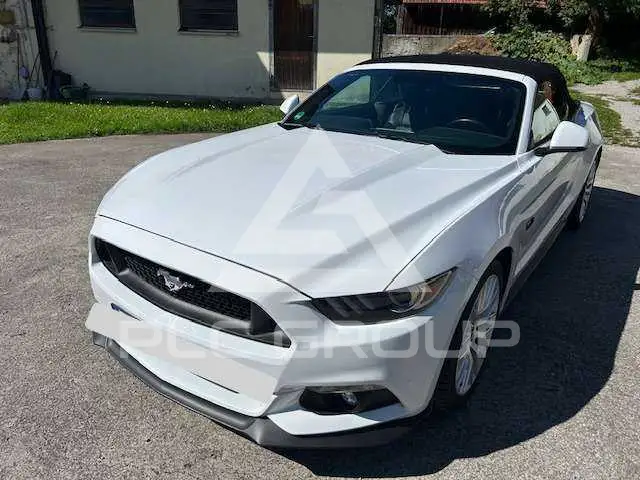 2016 Ford MUSTANG