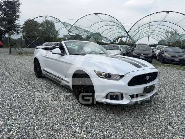 2016 Ford MUSTANG