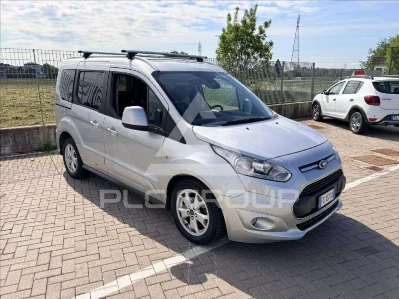 2016 Ford Tourneo