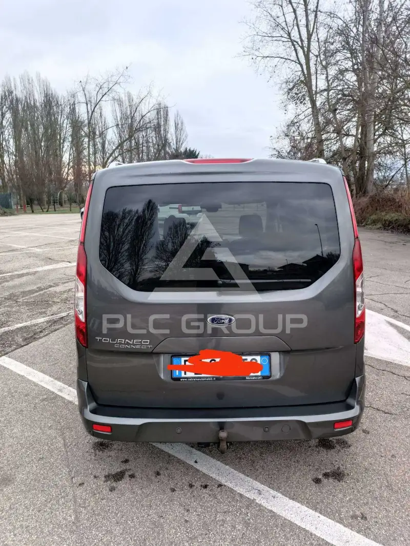 2016 Ford Tourneo