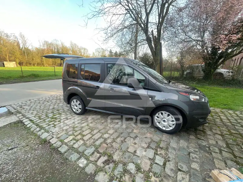 2016 Ford Tourneo
