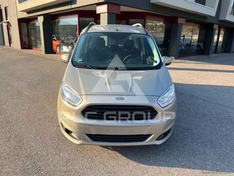 2016 Ford Tourneo