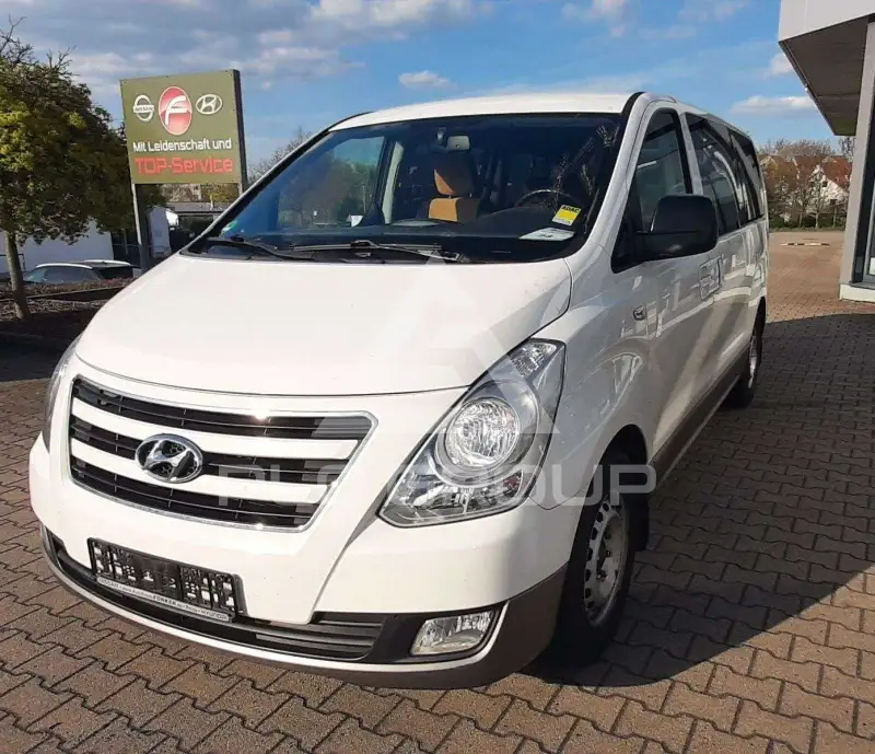 2016 Hyundai H-1