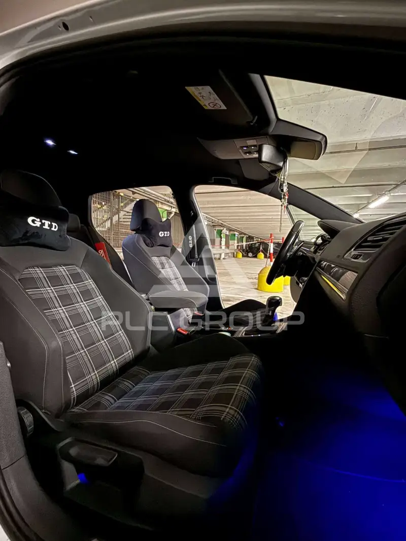 2016 Volkswagen GOLF