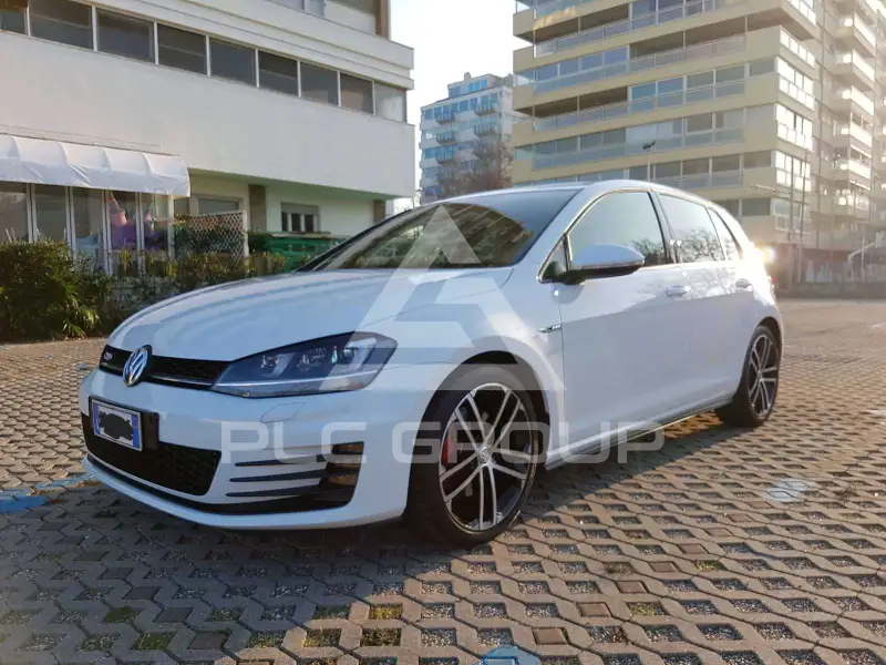2016 Volkswagen GOLF