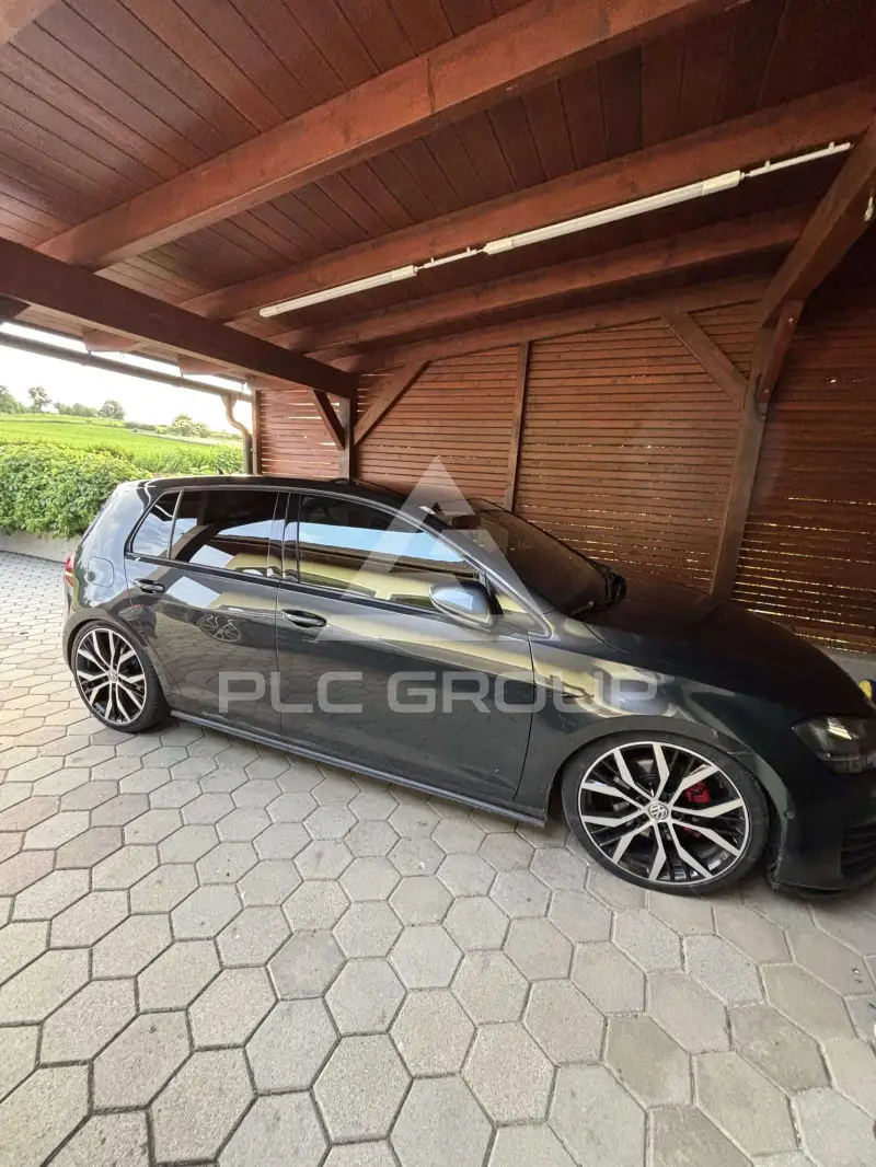 2016 Volkswagen GOLF