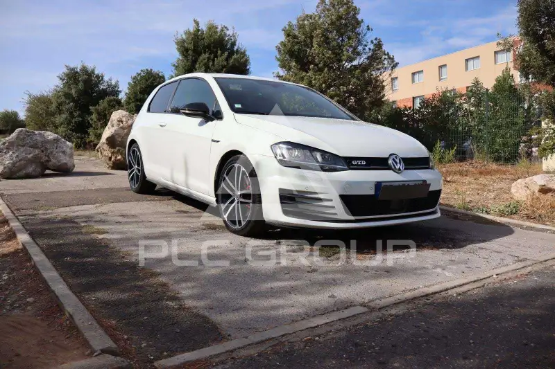 2016 Volkswagen GOLF