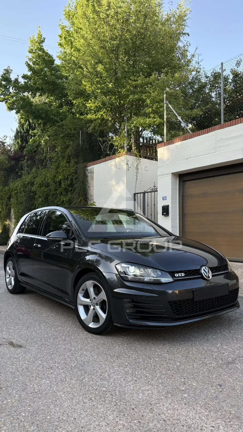 2016 Volkswagen GOLF