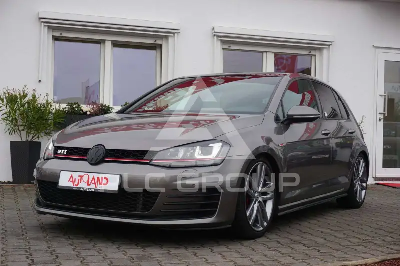 2016 Volkswagen GOLF