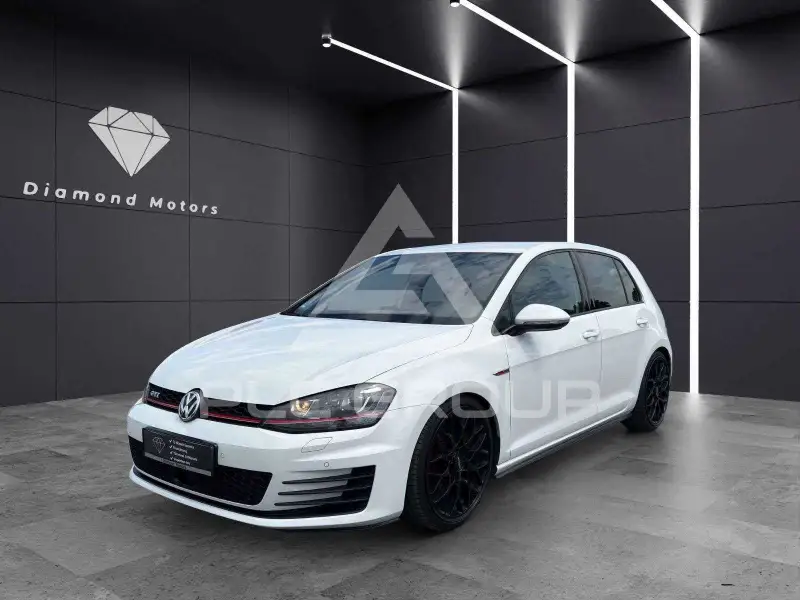 2016 Volkswagen GOLF