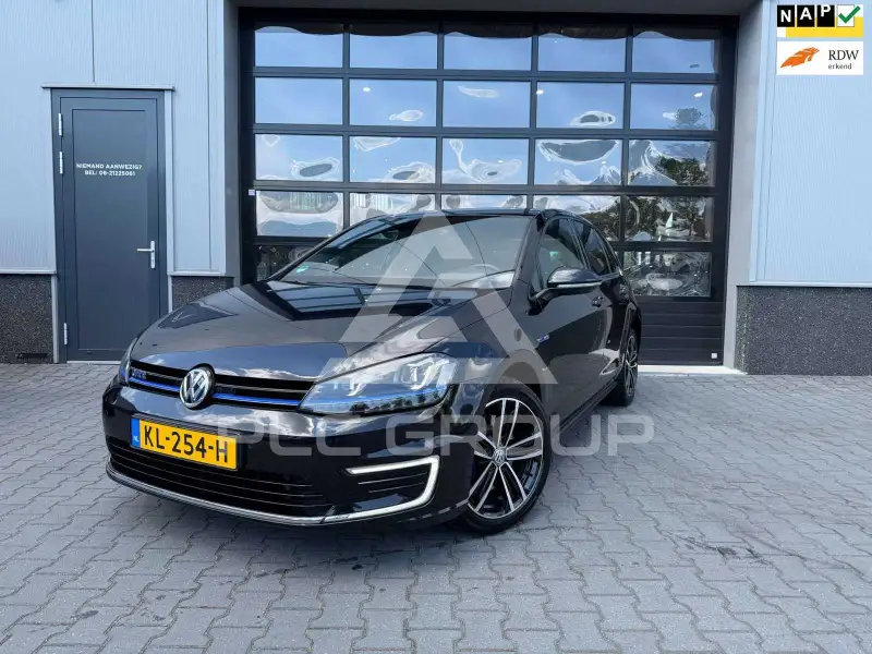 2016 Volkswagen GOLF