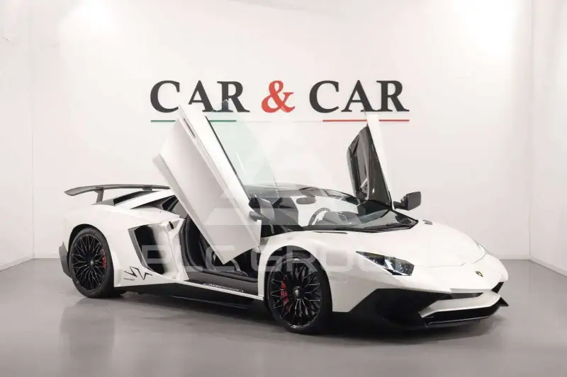 2016 Lamborghini Aventador