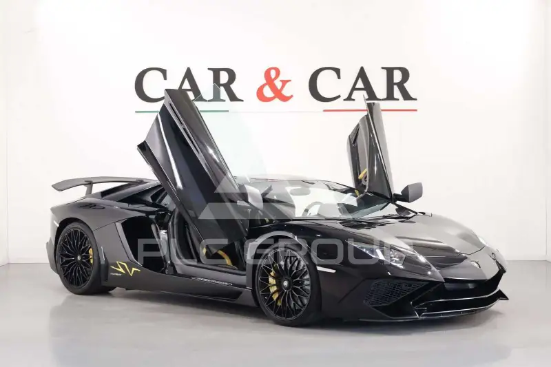2016 Lamborghini Aventador