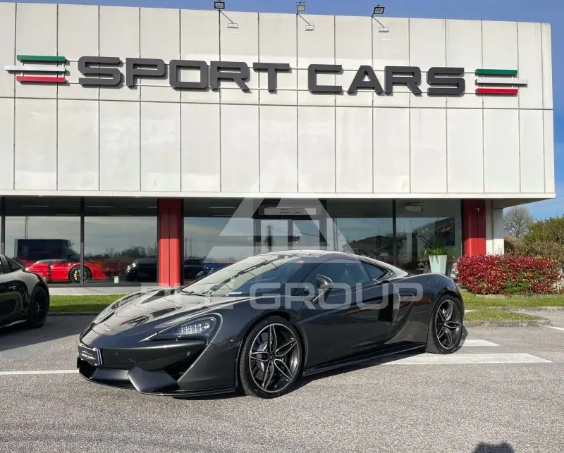2016 McLaren 570GT
