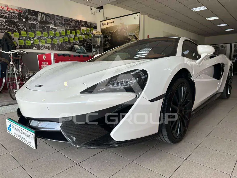 2016 McLaren 570GT