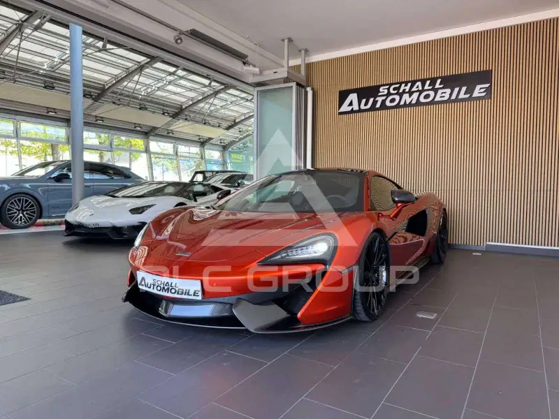 2016 McLaren 570GT