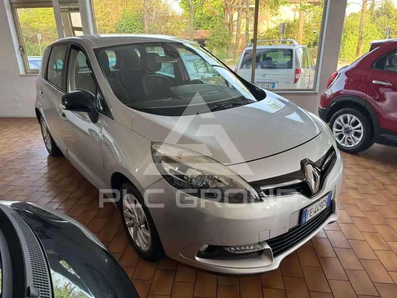 2016 Renault Grand Scenic