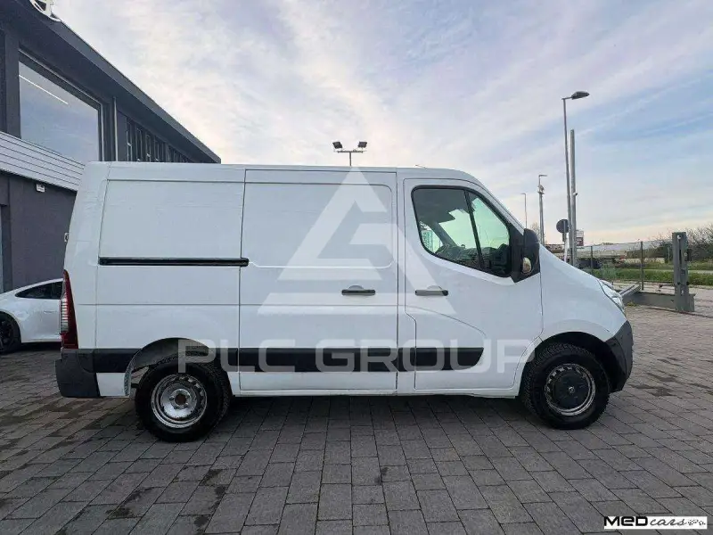 2016 Opel Movano