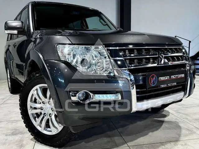 2017 Mitsubishi PAJARO