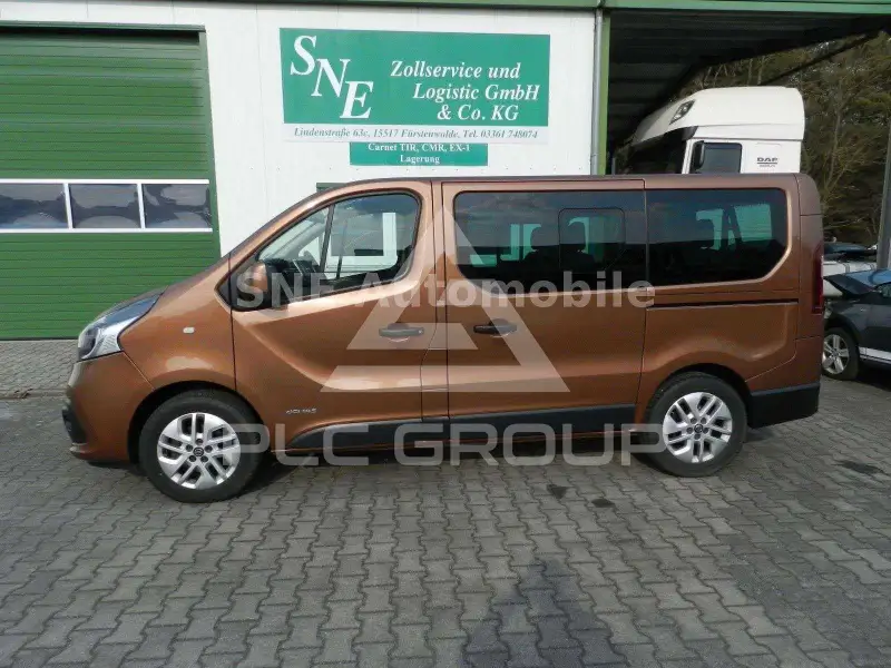 2017 Nissan NV 300